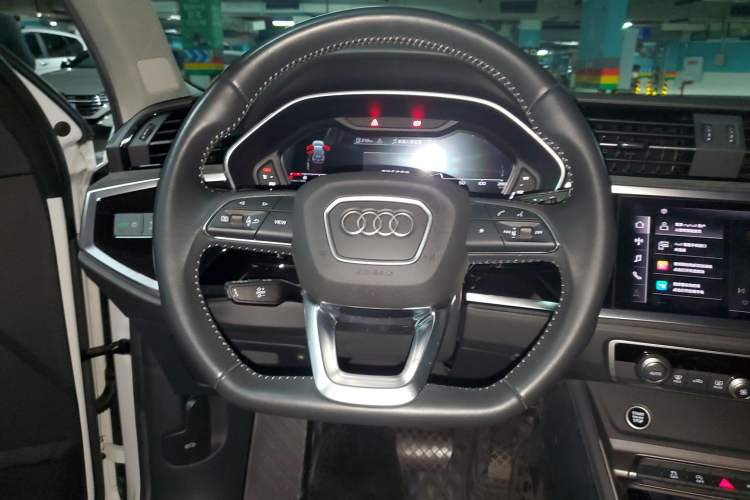 Used Audi Q3 2022 35 TFSI Fashion Dynamic Model