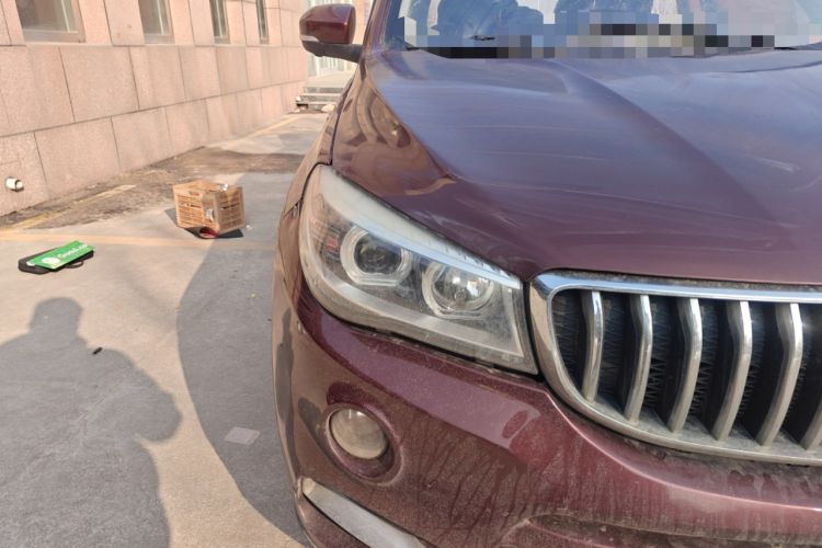 Used SWM X7 2017 1.5T Manual Inter Milan 110th Anniversary Edition 7-seater Right Front Headlight