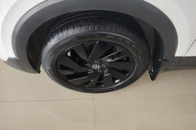 Used Volkswagen Tharu 2026 Model Xinrui 1.5L Ruiyi Edition Left Front Wheel Hub