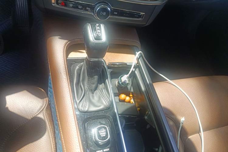 Used Volvo S90 2020 T5 Zhiyi Luxury Edition Gear Lever