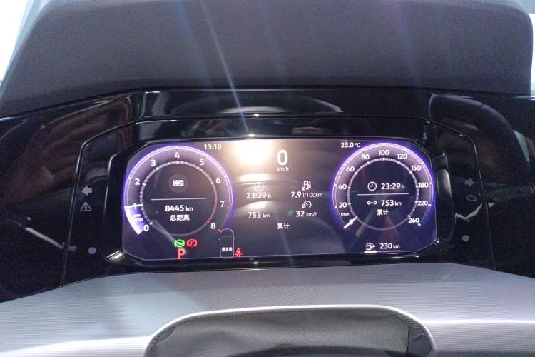 Used Volkswagen Golf 2025 Facelifted 300TSI Pro
