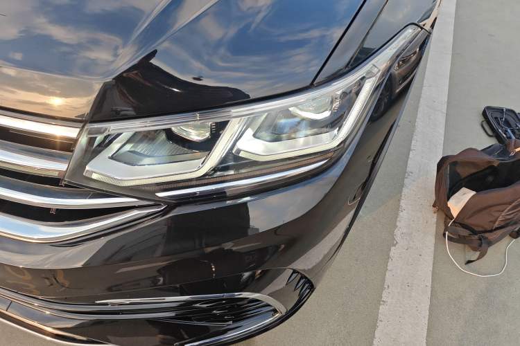 Used Volkswagen Tiguan L 2023 330TSI Automatic Two-Wheel Drive R-Line Flagship Edition Left Front Headlight