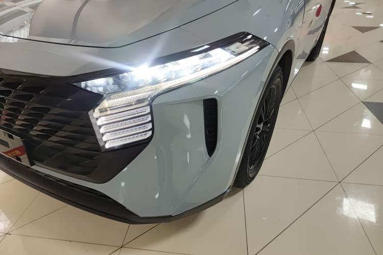 Used Venucia V 2021 260T Idol Edition
