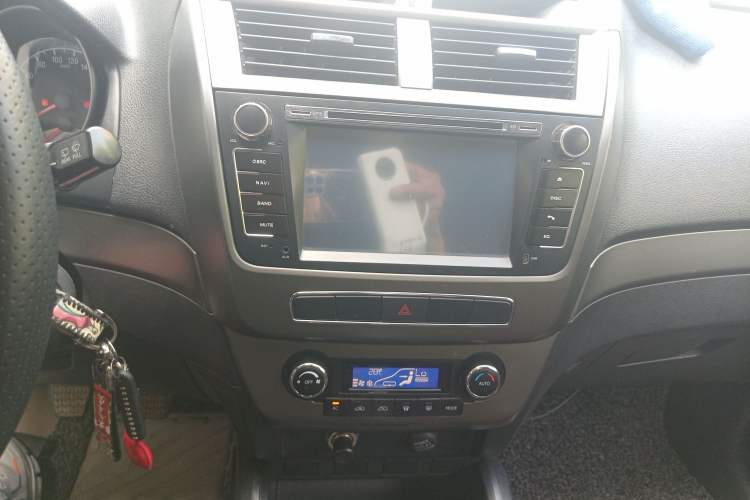 Used Geely Auto GX7 2014 1.8L Manual Elite Model
