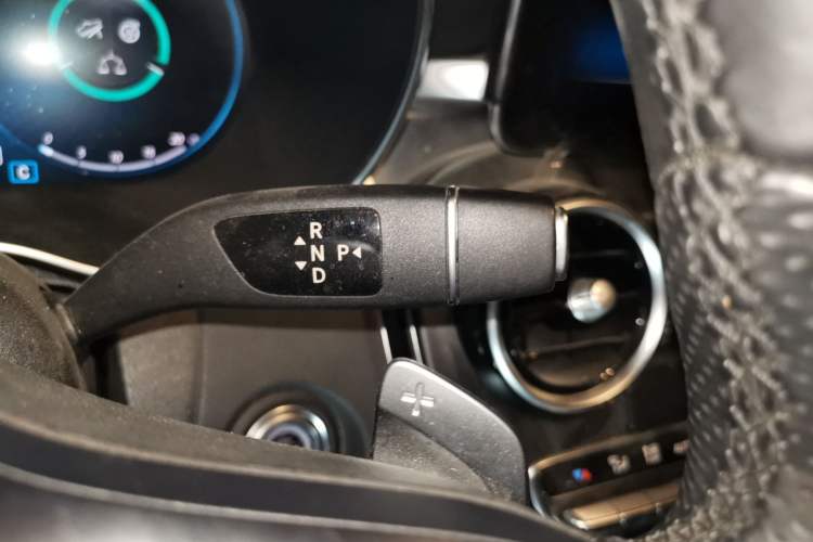 Used Mercedes-Benz C-Class 2020 Restyled C 200 L Fashion Edition Sport Version Gear Lever