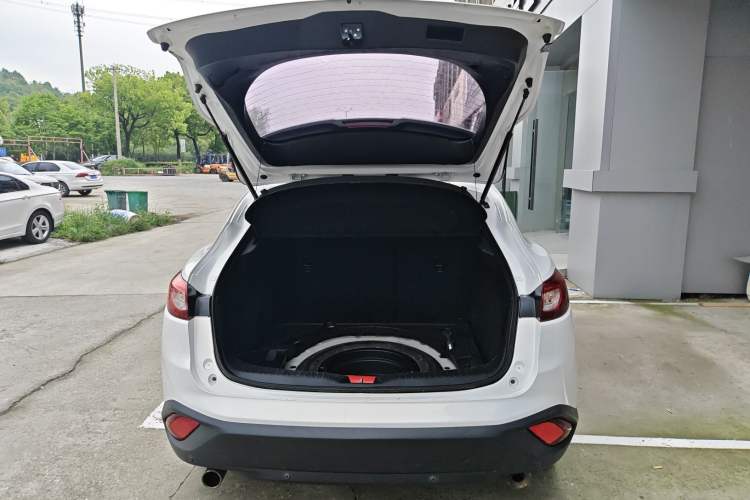 Used Mazda CX-4 2016 2.0L Automatic 2WD Blue Sky Dynamic Edition Trunk