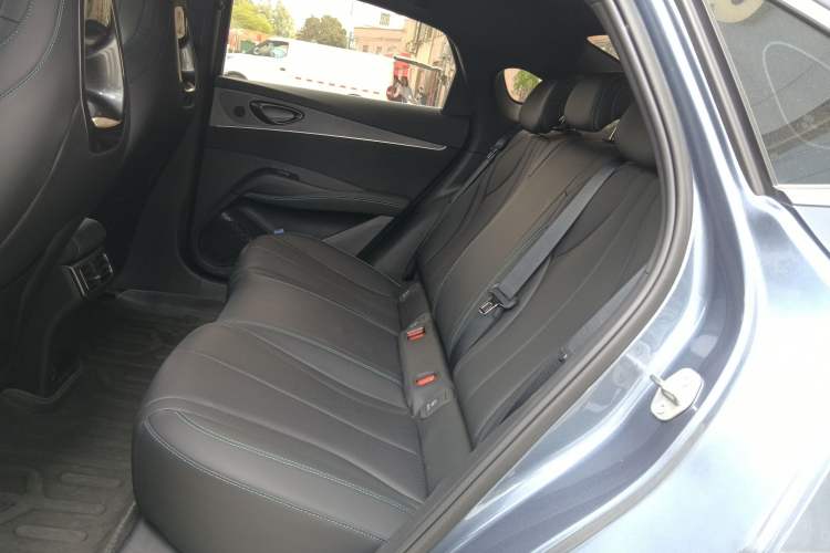 Used BYD Seal 06 New Energy 2024 DM-i 120KM Luxury Model
