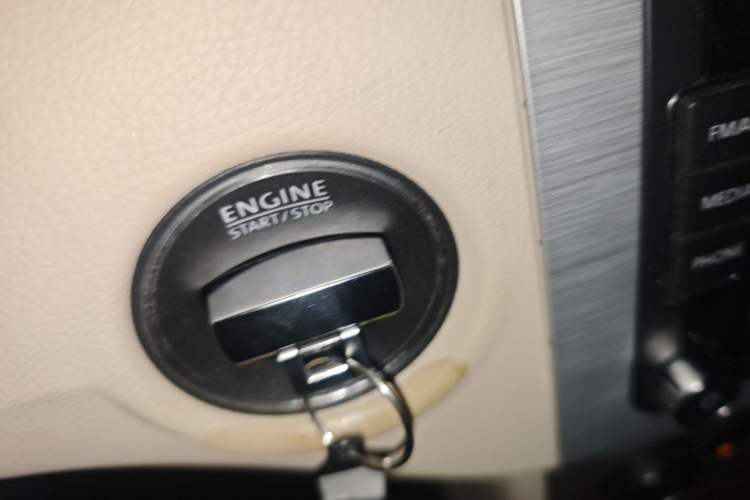 Used Volkswagen Magotan 2013 1.8TSI Luxury Model Vehicle Key