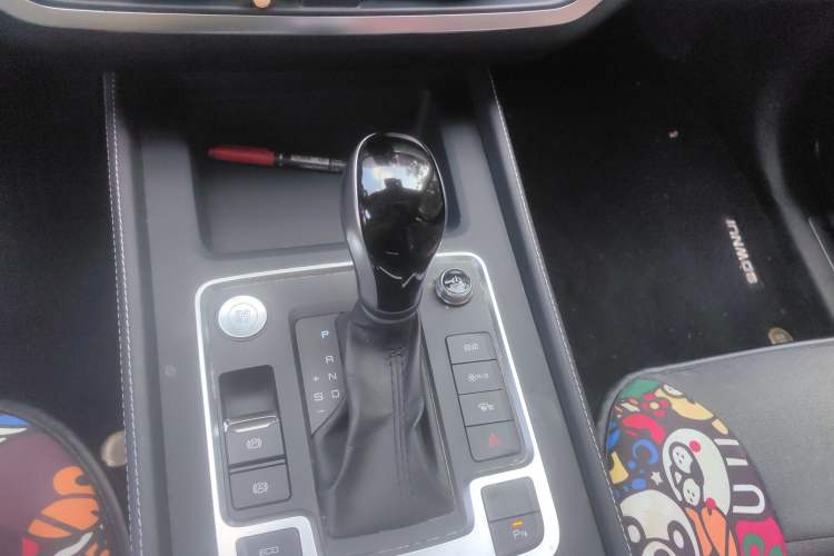 Used BYD Tang 2018 2.0T Automatic SmartConnect Prestige 5-Seater Emission Standard China V Gear Lever