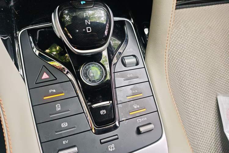 Used BYD Song PLUS New Energy 2021 DM-i 110KM Flagship Model Gear Lever