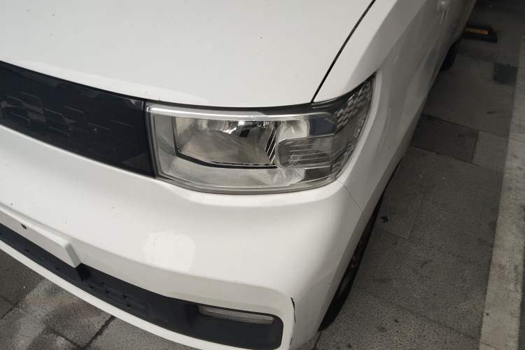 Used Wuling Hongguang MINIEV 2021 Macaron Fashion Model Lithium Iron Phosphate Left Front Headlight