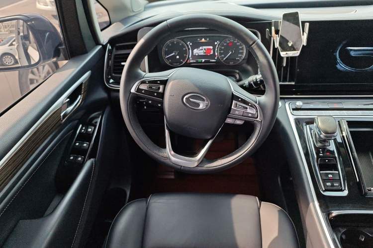 Used GAC Trumpchi M8 2021 Lingxiu Series 390T Deluxe Edition Steering Wheel