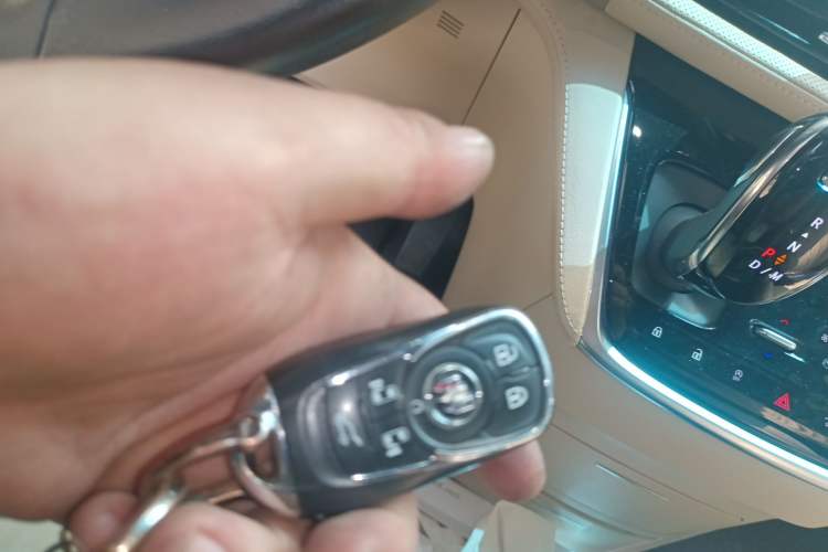 Used Buick GL8 2022 ES Landtrek 653T Flagship Model Vehicle Key