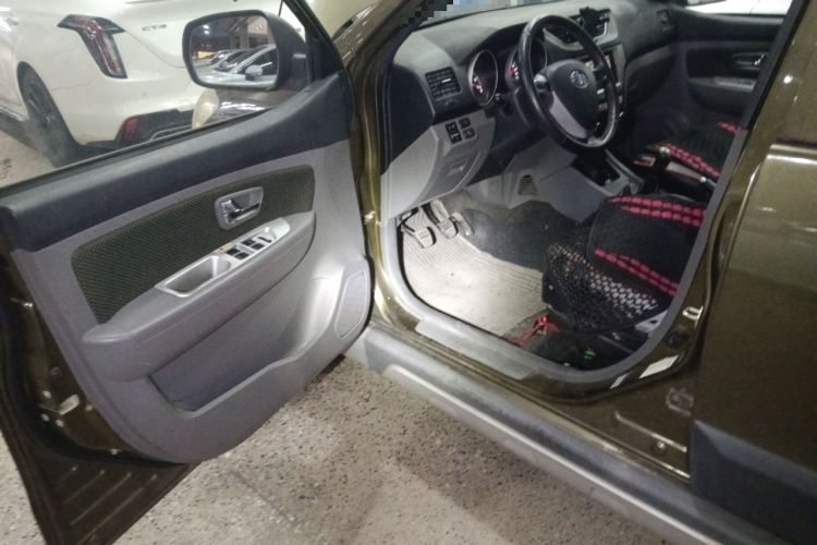 Used FAW Senya S80 2013 1.5L Manual 5-Seat Urban Fashion Edition
