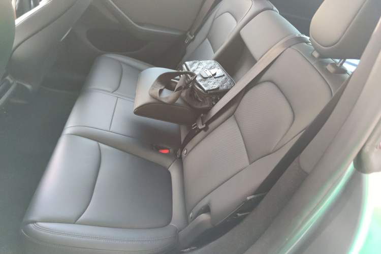 Used Tesla Model Y 2025 Rear-Wheel-Drive Version