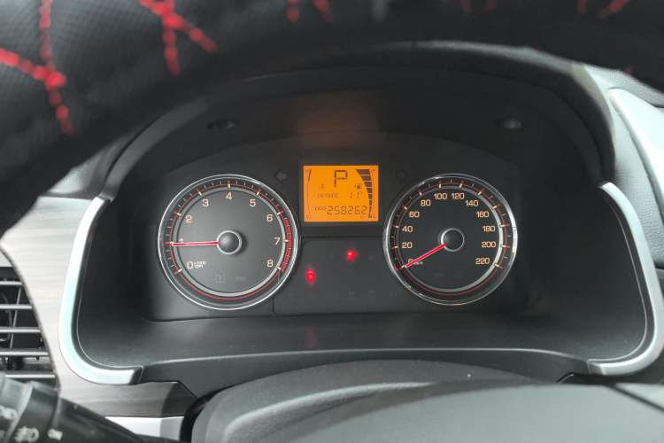 Used SsangYong Korando 2014 2.0L Gasoline Two-Wheel Drive Automatic Luxury Navigation Edition
