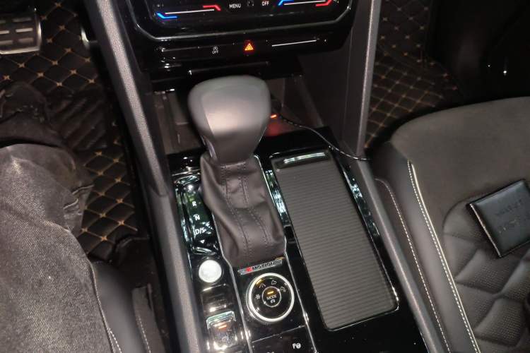 Used Volkswagen Teramont X 2020 380TSI Four-Wheel Drive Prestige Luxury Edition Gear Lever