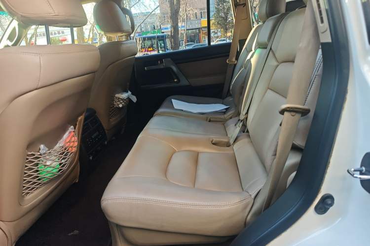 Used Toyota Land Cruiser 2010 4.7L Automatic VX Left Rear Seat