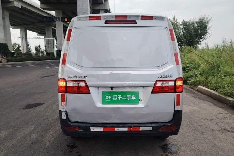Used Jinbei Hiace X30 2023 1.5L Super-Enjoyment Van 2/5 Seats Non-Air-Conditioned Version SWC15M