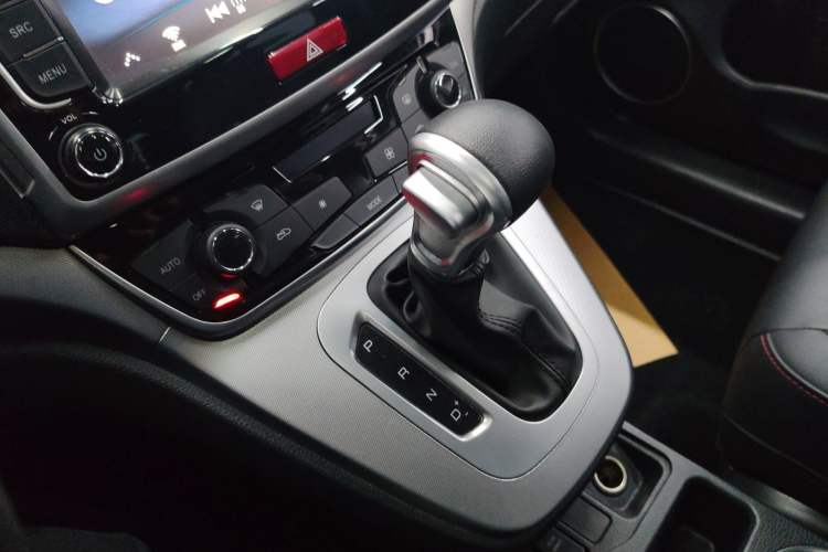 Used Haval M6 2019 1.5T DCT Two-Wheel Drive Elite Version China VI Standard