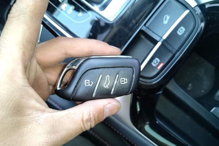 Used MG HS 2019 20T Automatic Two-Wheel Drive Luxury Edition China VI Standard