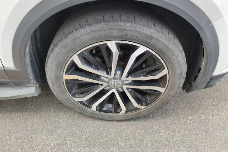 Used Volkswagen T-ROC 2019 280TSI DSG Two-Wheel Drive Comfort Version China VI Standard
