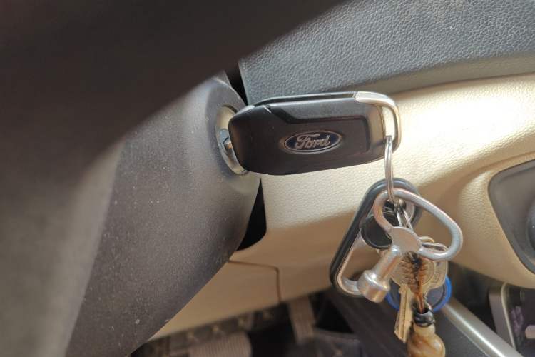 Used Ford Escort 2015 1.5L Automatic Comfort Edition
