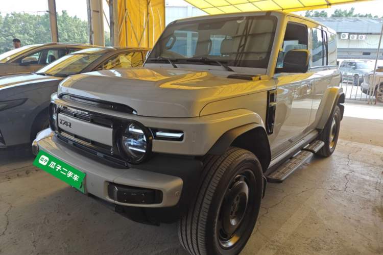 Used iCAR V23 2025 401 Two-Wheel Drive Intelligent Driving Version