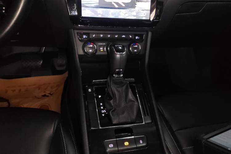 Used Skoda Superb 2016 TSI280 DSG Innovation Edition