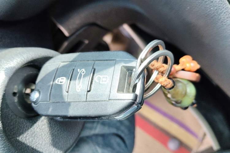 Used Peugeot 3008 2013 1.6THP Automatic Prestige Edition Vehicle Key