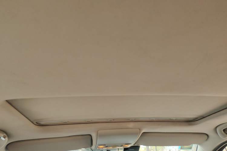 Used Volkswagen Lavida 2011 1.6L Manual - Premium Edition Headliner