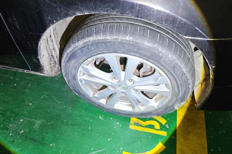 Used Mazda 6 2015 2.0L Automatic Fashion Edition Right Front Wheel Hub