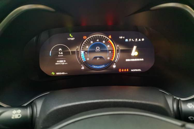 Used Wey VV6 2021 2.0T Two-Wheel Drive Smart Plus
