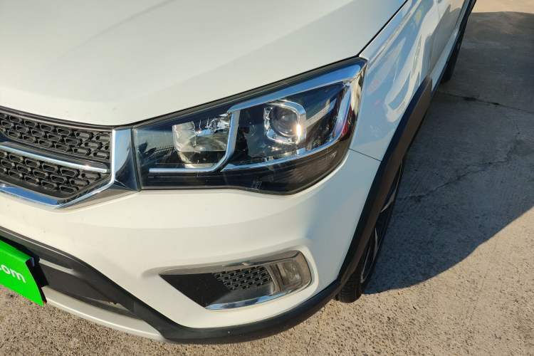 Used Chery Tiggo 3X 2018 1.5L Automatic Luxury Edition Left Front Headlight