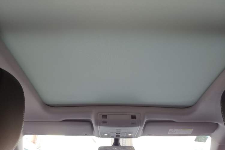 Used Volkswagen Tacqua 2020 1.5L Automatic Yue