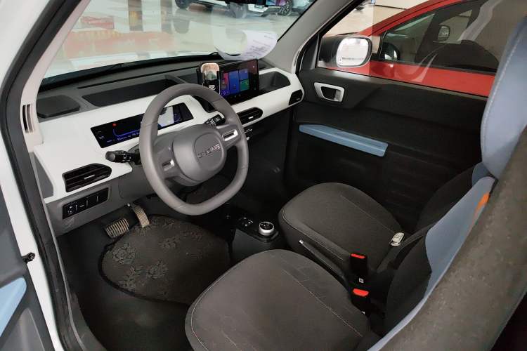 Used Geely Galaxy Panda 2023 Panda Mini 200km Endurance Bear