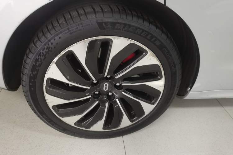 Used Hima AITO M5 2022 Extended-Range Four-Wheel Drive Performance Version