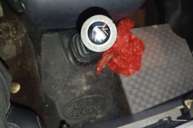 Used Ford Classic Transit 2013 2.8T Diesel Logistics Model with Short Wheelbase and Mid-Roof JX493ZLQ4