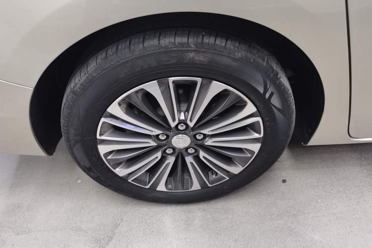 Used Buick GL8 2021 ES Landtrek 653T Luxury Model
