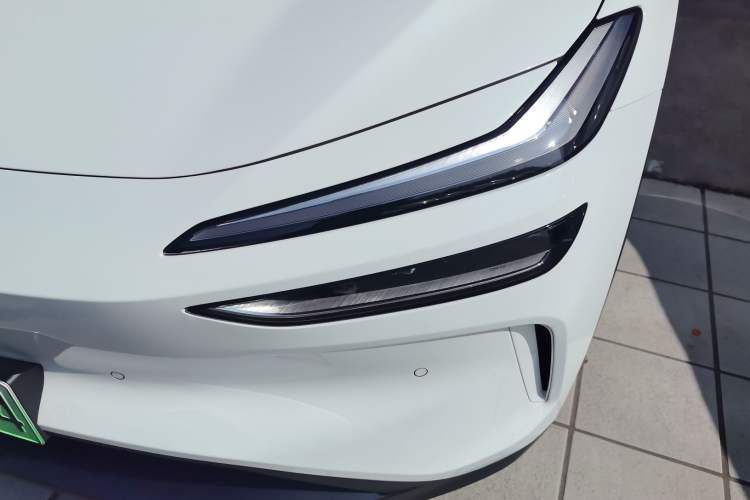 Used ONVO L60 2024 60 kWh Rear-Drive Version