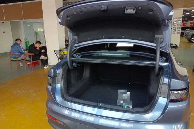 Used BYD Seal 05 DM-i 2025 DM-i Intelligent Drive 120KM Flagship Model Trunk