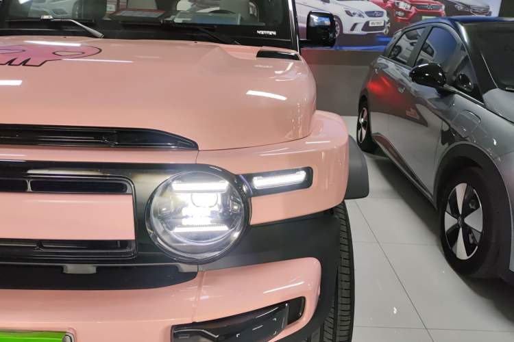 Used iCAR V23 2025 401 Two-Wheel Drive Intelligent Driving Version
