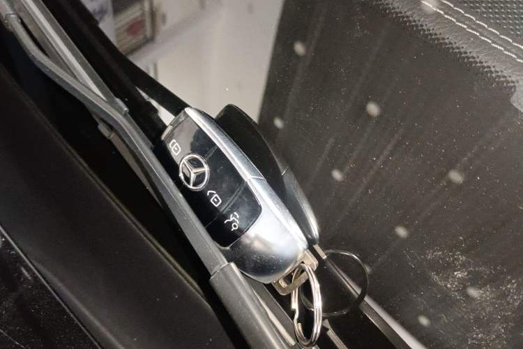 Used Mercedes-Benz E-Class 2021 Restyled E 300 L Luxury Edition
