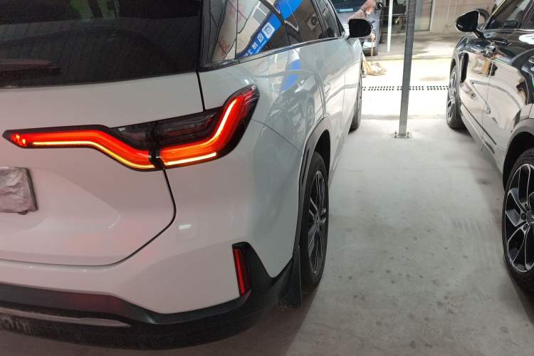 Used Nio ES6 2020 430 km Signature Edition