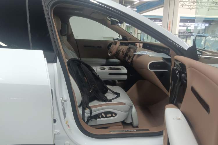 Used Avatr 07 2024 Ultra Range-Extended Four-Wheel Drive
