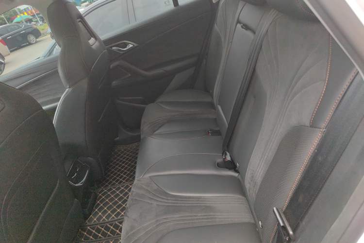 Used Roewe D5X DMH 2024 135 Tech Edition
