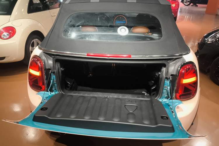 Used MINI MINI 2019 1.5T COOPER CABRIO Artist
