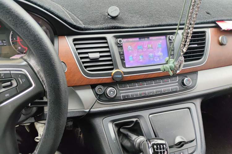 Used SAIC MAXUS G10 2018 PLUS 1.9T Manual Elite Edition Diesel
