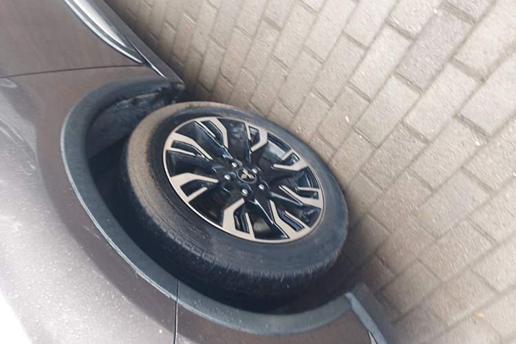 Used Mitsubishi Outlander 2019 2.4L 4x4 Zhi Xiang Edition 7 Seats China VI Standard