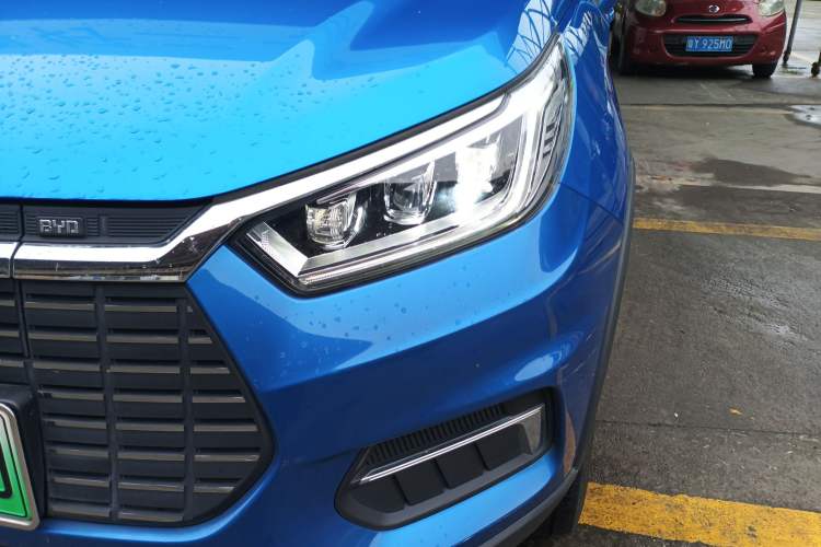 Used BYD Yuan New Energy 2019 EV535 Smart Connect Trendsetting Model